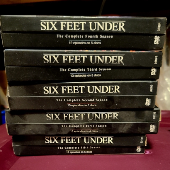 Six Feet Under Complete Series - Picture 2 of 2